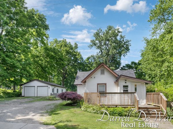 854 W Washington Street, Ionia, MI 48846