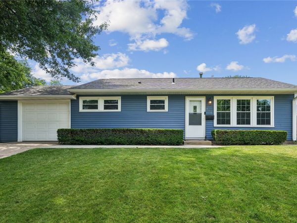 415 Linwood Street SW, Cedar Rapids, IA 52404