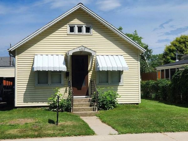 4208 10TH STREET, Menominee, MI 49858
