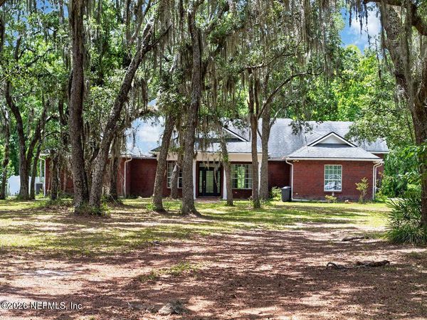 241 PIONEER Trail, Palatka, FL 32043