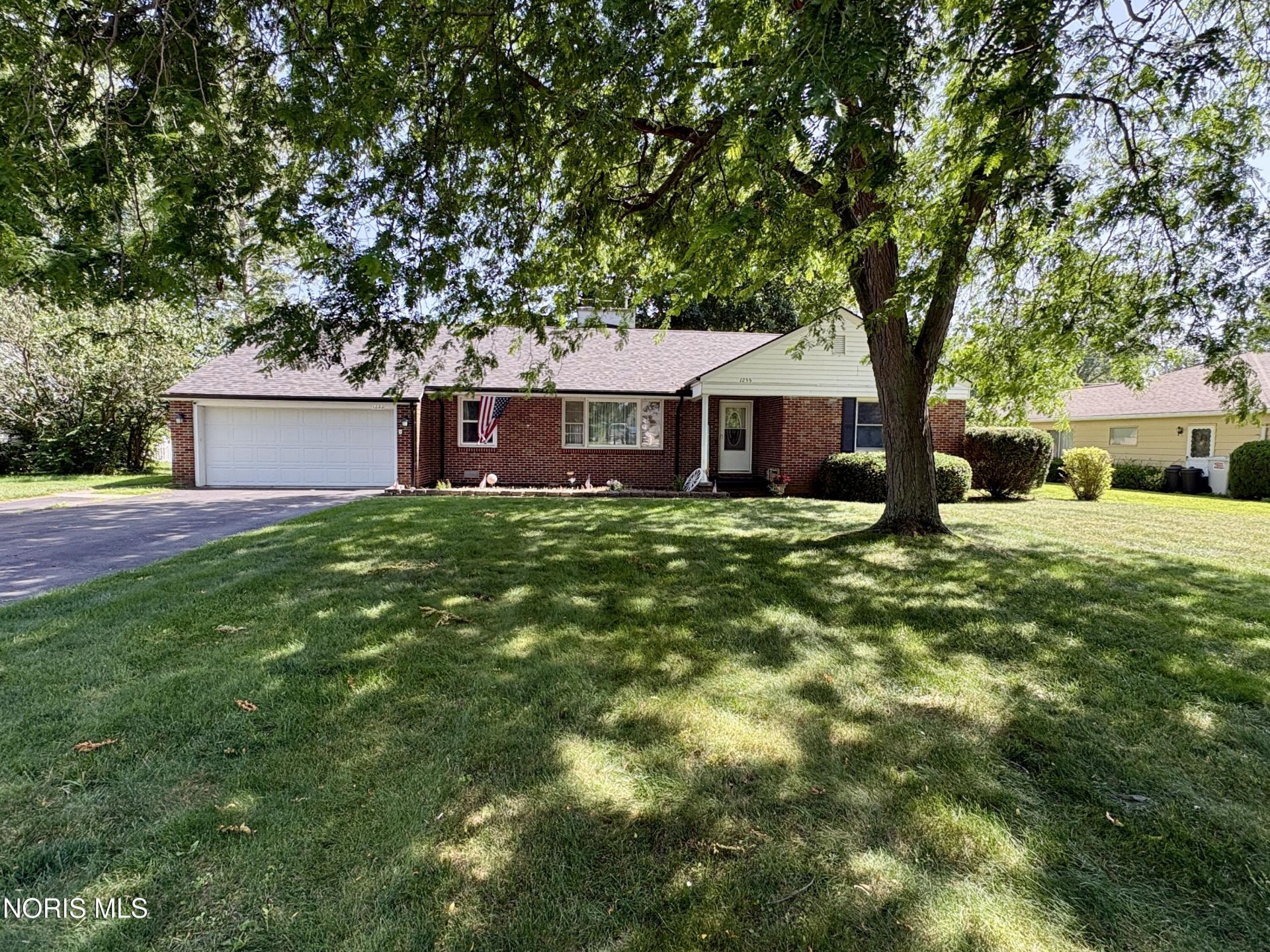 1235 Jefferson Road, Fostoria, OH 44830 Main Photo