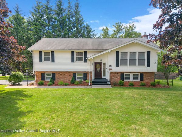 141 Parkway Drive, Cobleskill, NY 12043