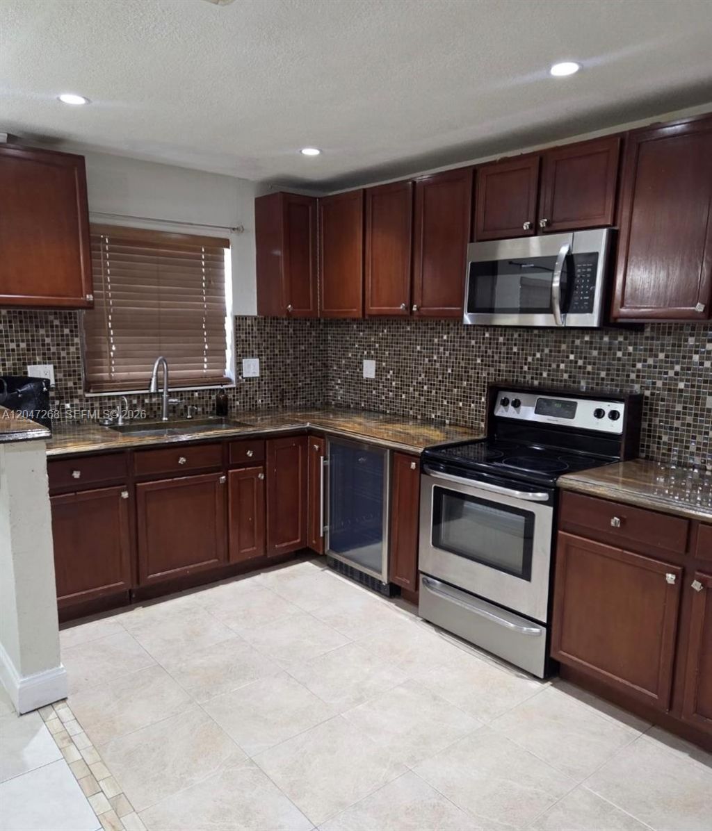 6118 Royal Palm Blvd , Margate, FL 33063 Photo