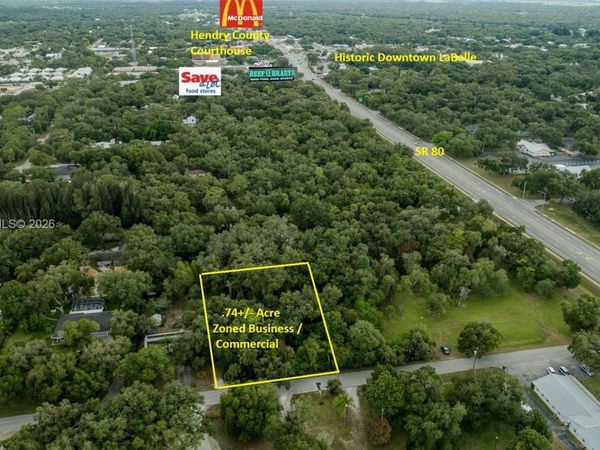 543 E Hickpochee Ave , La Belle, FL 33935
