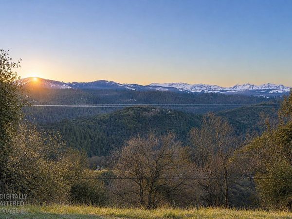 2028 Royal View Dr, Placerville, CA 95667