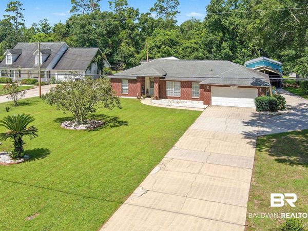 10081 W Pineview Drive, Foley, AL 36535