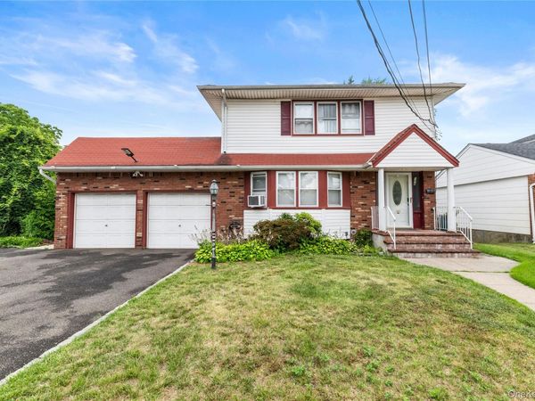 174 S Long Beach Road , Rockville Centre, NY 11570