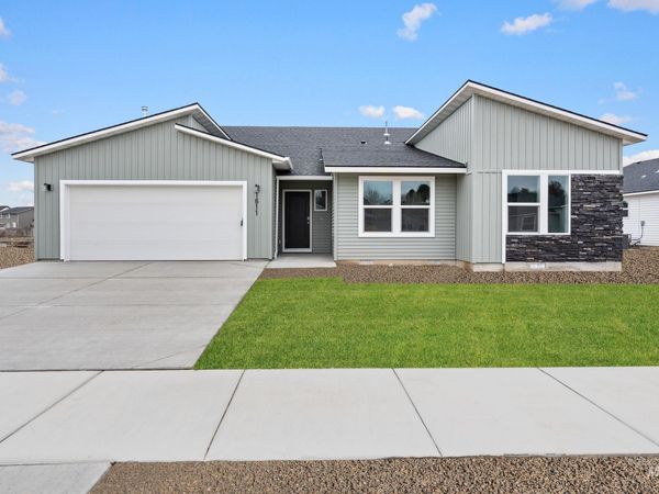 3536 E Boxelder Dr, Nampa, ID 83686
