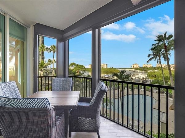 430 Cove Tower DR, Unit 302, NAPLES, FL 34110