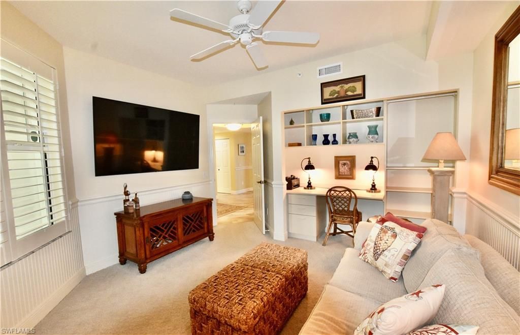 430 Cove Tower Dr, Unit 302, Naples, FL 34110 Photo
