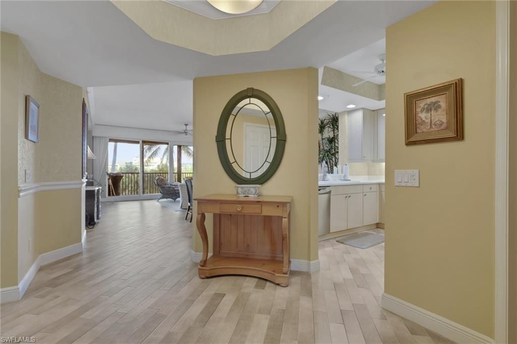 430 Cove Tower Dr, Unit 302, Naples, FL 34110 Photo