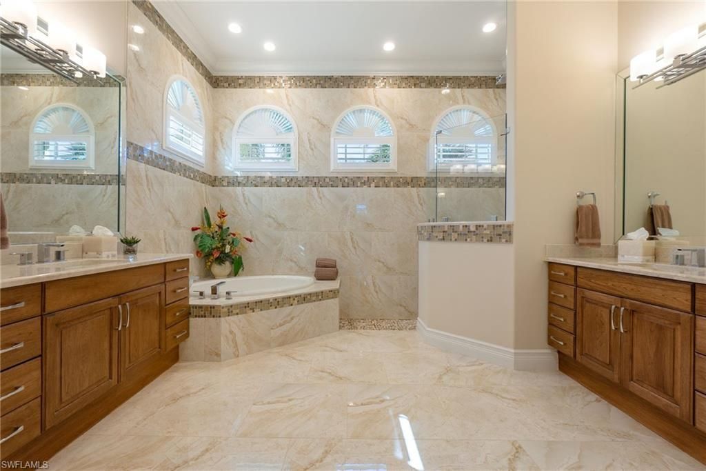 18018 Broadview Dr , Naples, FL 34114 Photo