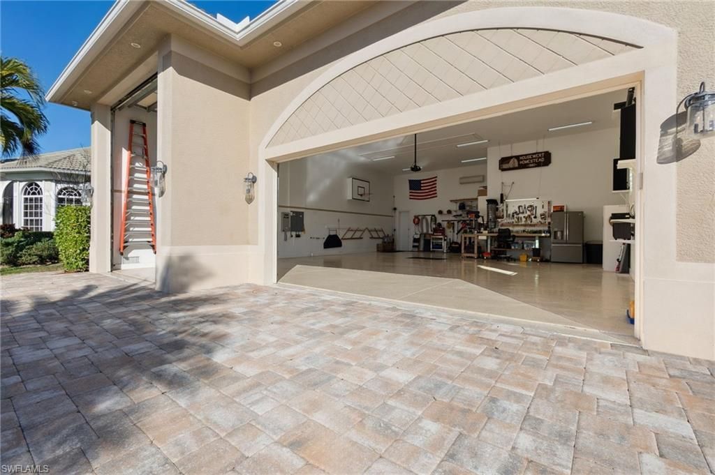 18018 Broadview Dr , Naples, FL 34114 Photo