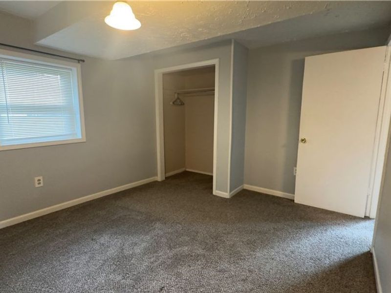1320 W Montrose, Unit 3, Youngstown, OH 44505 Photo 4