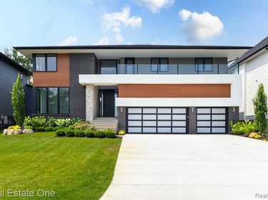 1830 Sadie Shore Drive, Commerce Twp, MI 48382