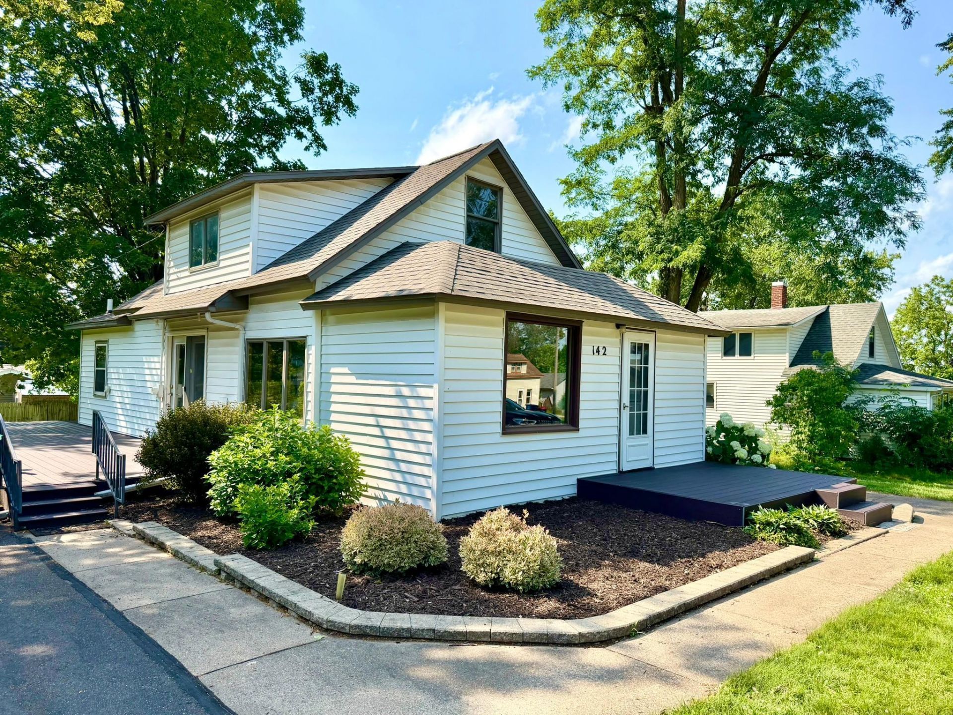 142 Red Wing Avenue S, Red Wing, MN 55066
