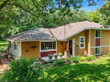 19322 Linnet Street NW, Oak Grove, MN 55011