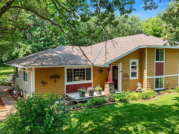 19322 Linnet Street NW, Oak Grove, MN 55011