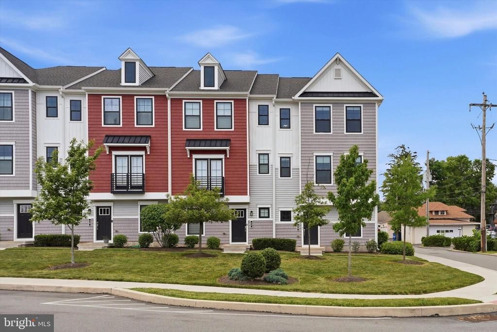 35 THIRD AVENUE, COLLEGEVILLE, PA 19426