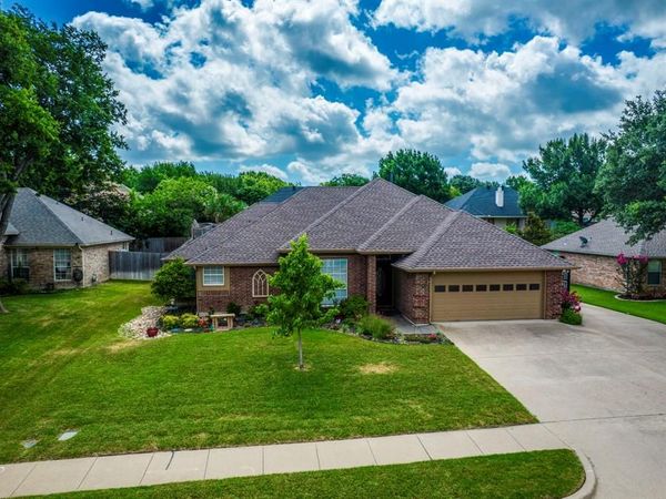 1624 Ross Drive, Midlothian, TX 76065
