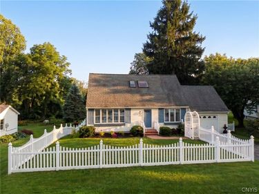 3833 East Street , Skaneateles, NY 13152