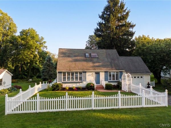 3833 East Street , Skaneateles, NY 13152