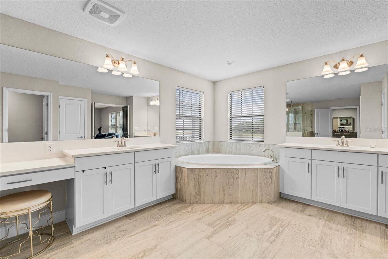 12854 Boggy Creek Drive , Riverview, FL 33579 Photo