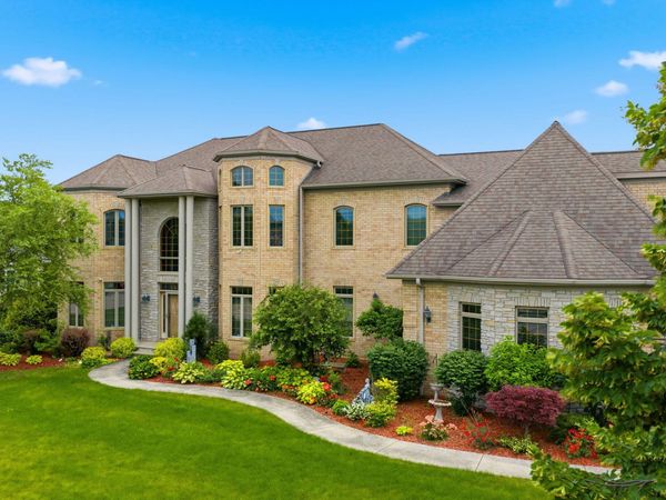 9425 43rd Ave, Pleasant Prairie, WI 53158