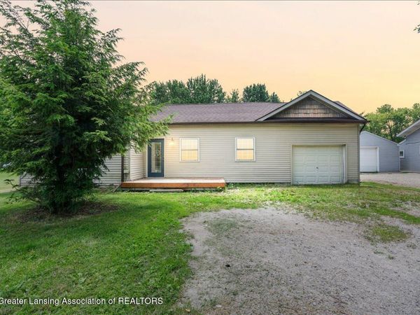 5136 Bell Oak Road, Webberville, MI 48892