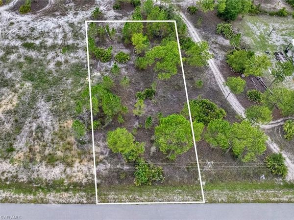 1109 Jackson AVE , LEHIGH ACRES, FL 33972