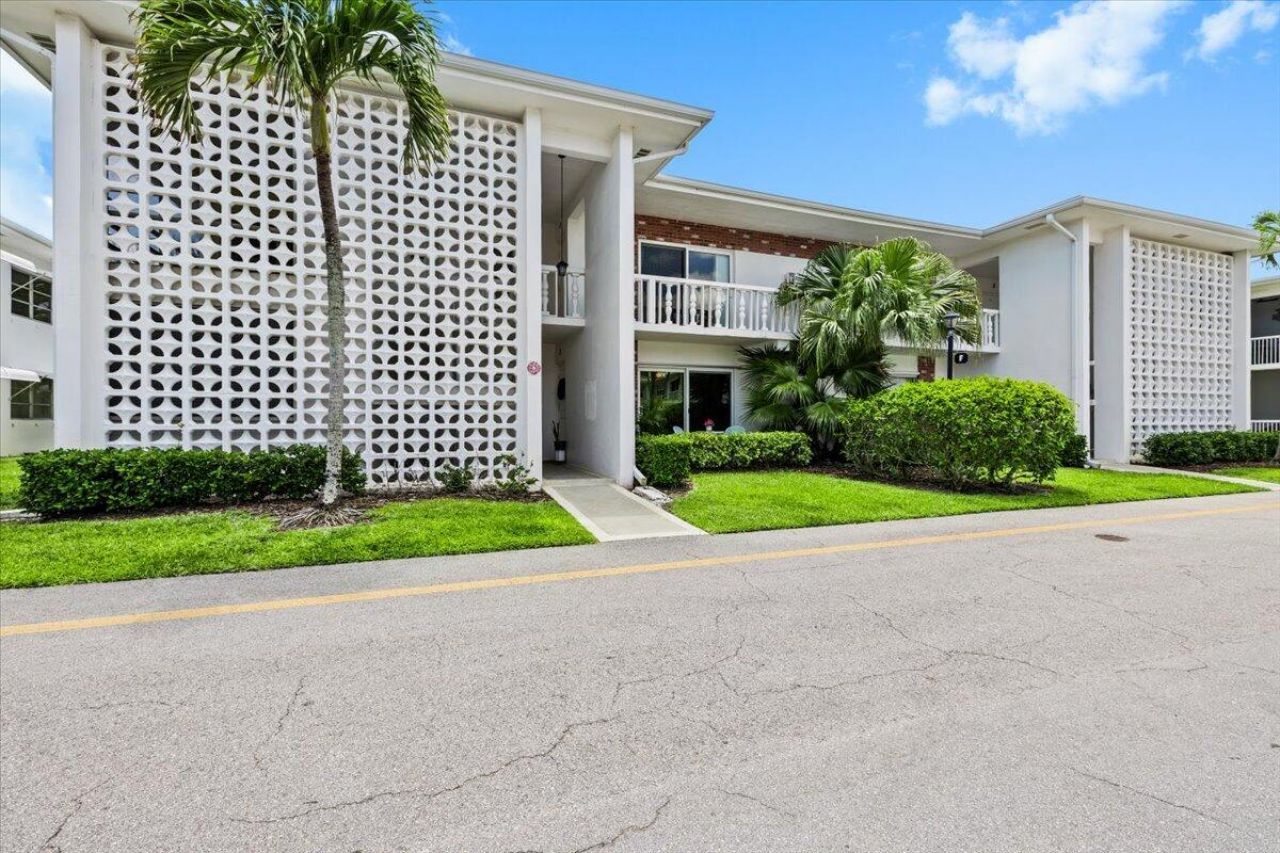 4501 S Ocean Boulevard, Unit F2, South Palm Beach, FL 33480 Photo