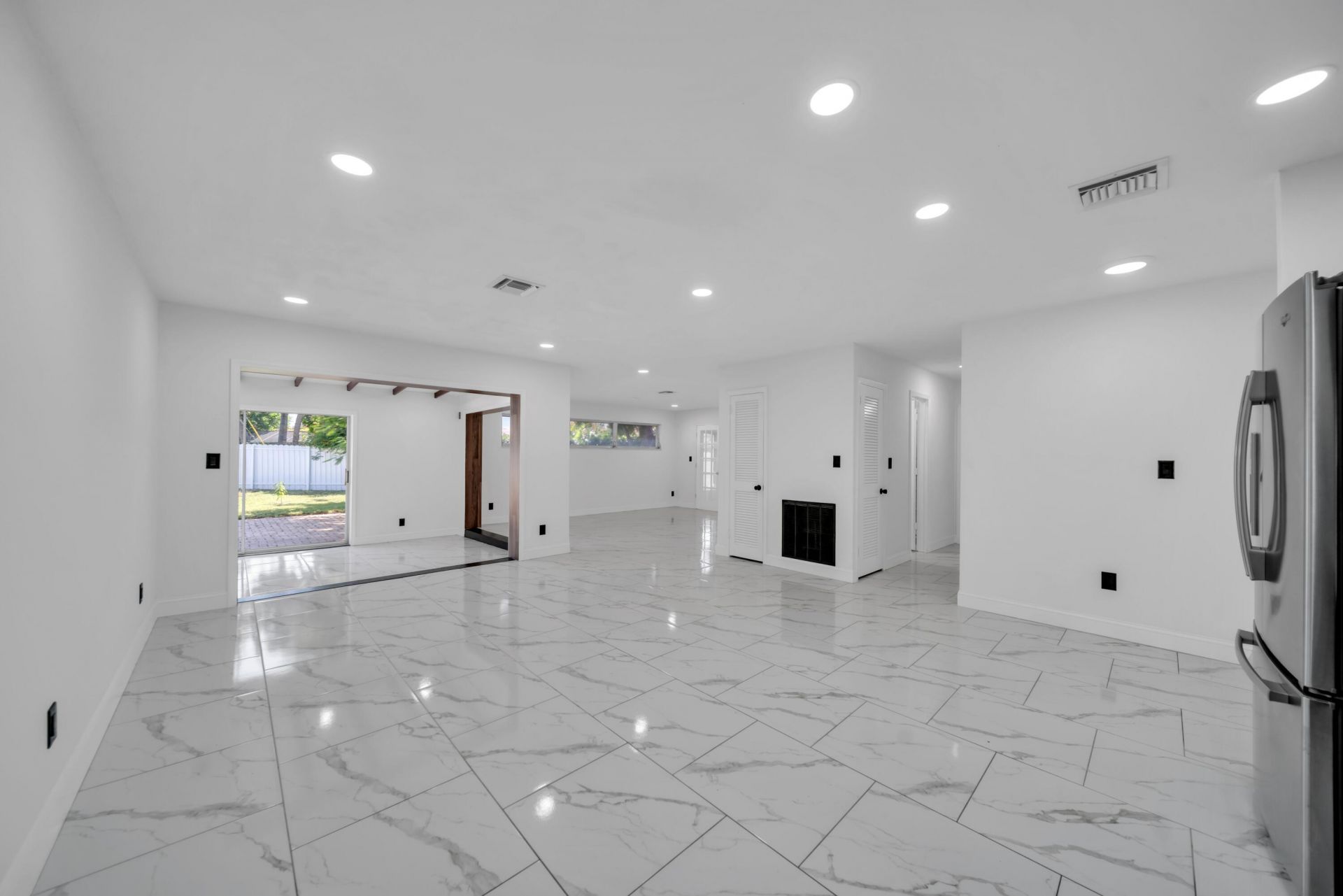 139 E Lake Drive, Lehigh Acres, FL 33936 Photo