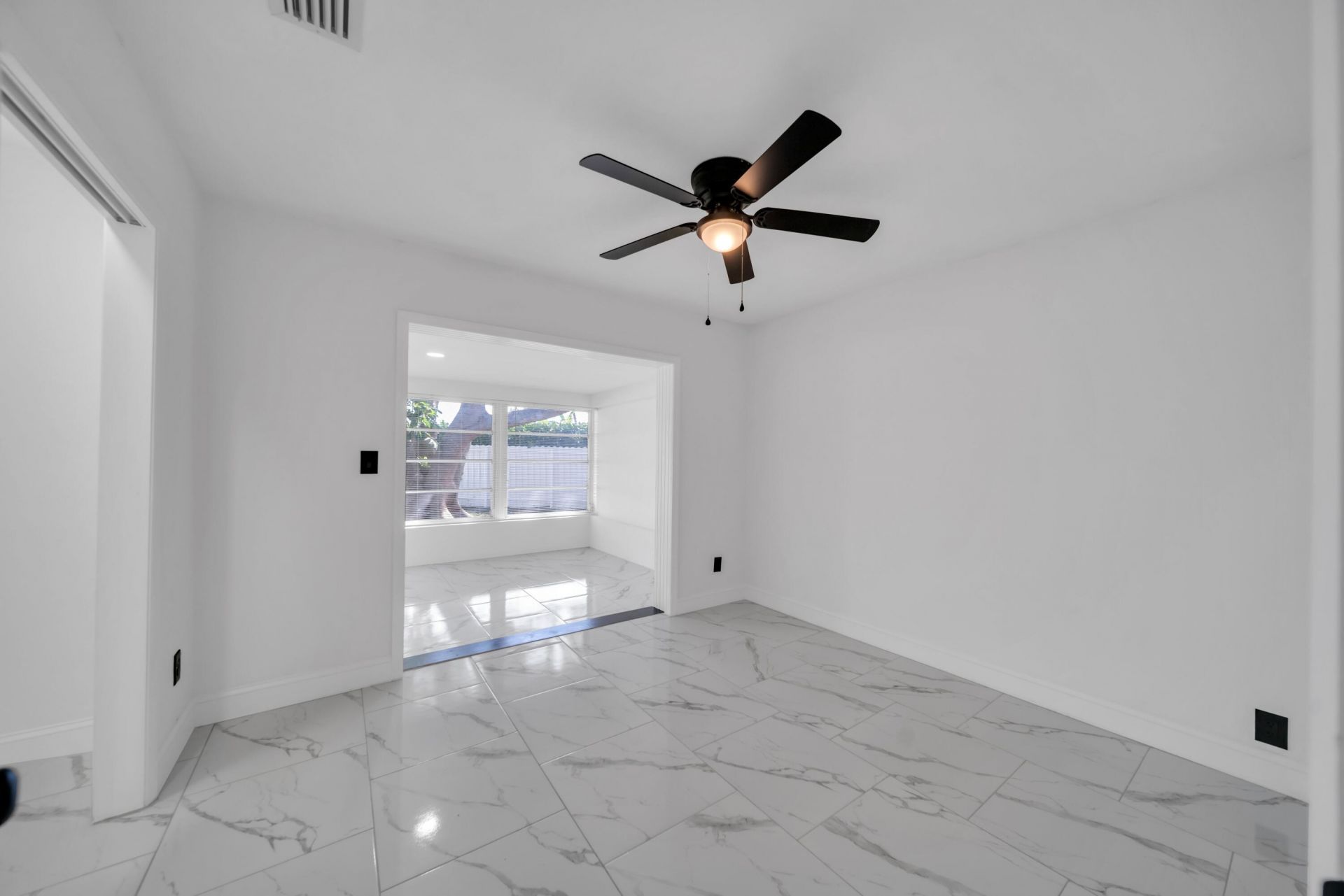 139 E Lake Drive, Lehigh Acres, FL 33936 Photo