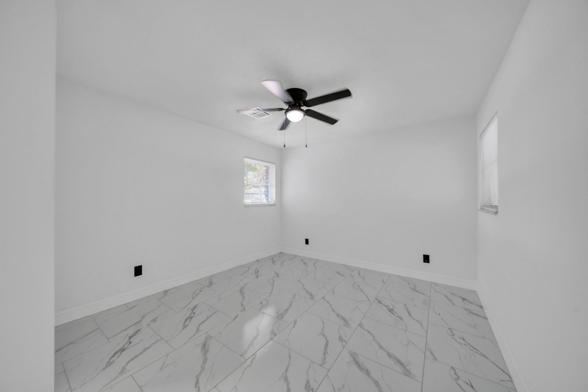 139 E Lake Drive, Lehigh Acres, FL 33936 Photo