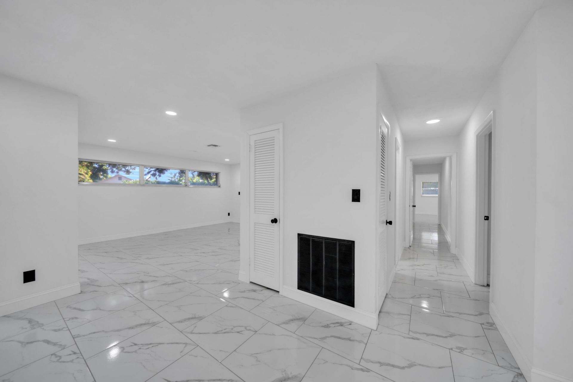 139 E Lake Drive, Lehigh Acres, FL 33936 Photo