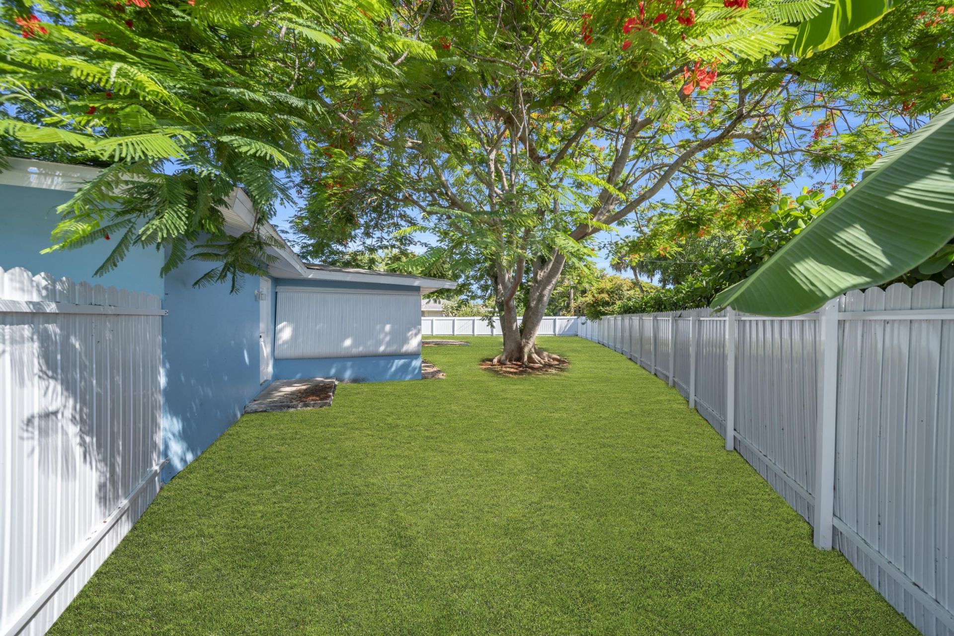 139 E Lake Drive, Lehigh Acres, FL 33936 Photo
