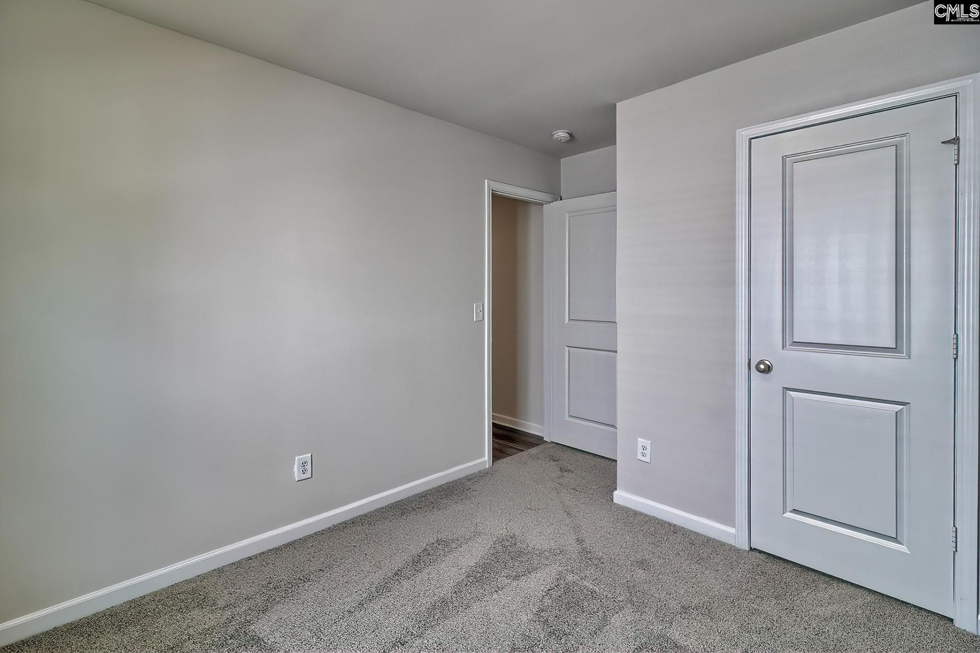 560 Corkscrew Lane Photo 17