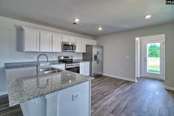 560 Corkscrew Lane photo 4