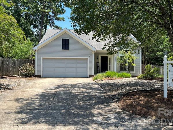 7506 Batavia Lane, Charlotte, NC 28213