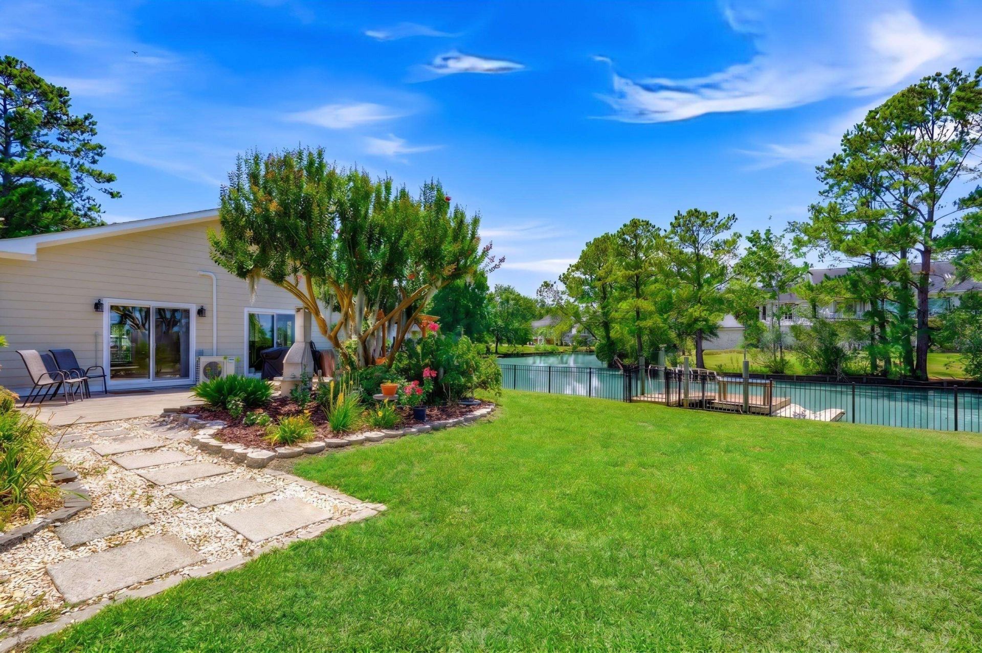 181 Live Oak Ln. Photo 34