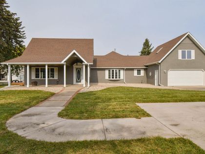 335 Vernon Dr Harrisburg, SD 57032