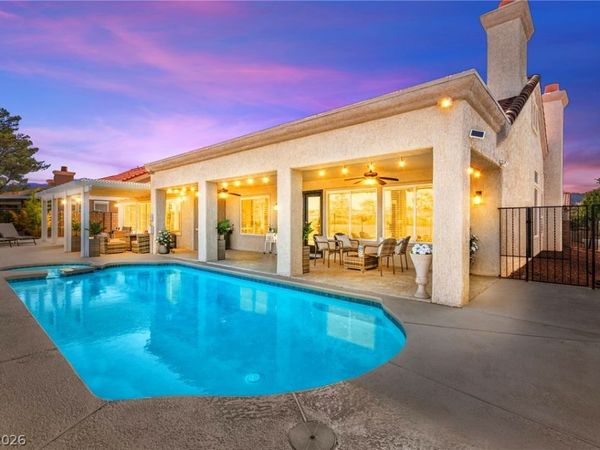2900 Crown Ridge Drive, Las Vegas, NV 89134