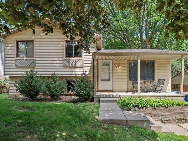 439 S Winding Drive, Waterford, MI 48328