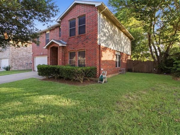 2955 Celian Drive, Grand Prairie, TX 75052