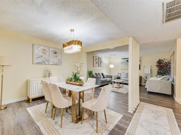 527 Towne House Lane, Richardson, TX 75081