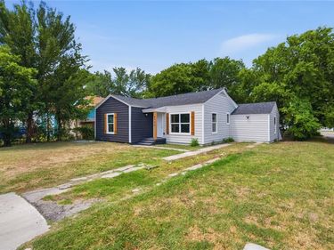 2700 Vogt Street, Fort Worth, TX 76105