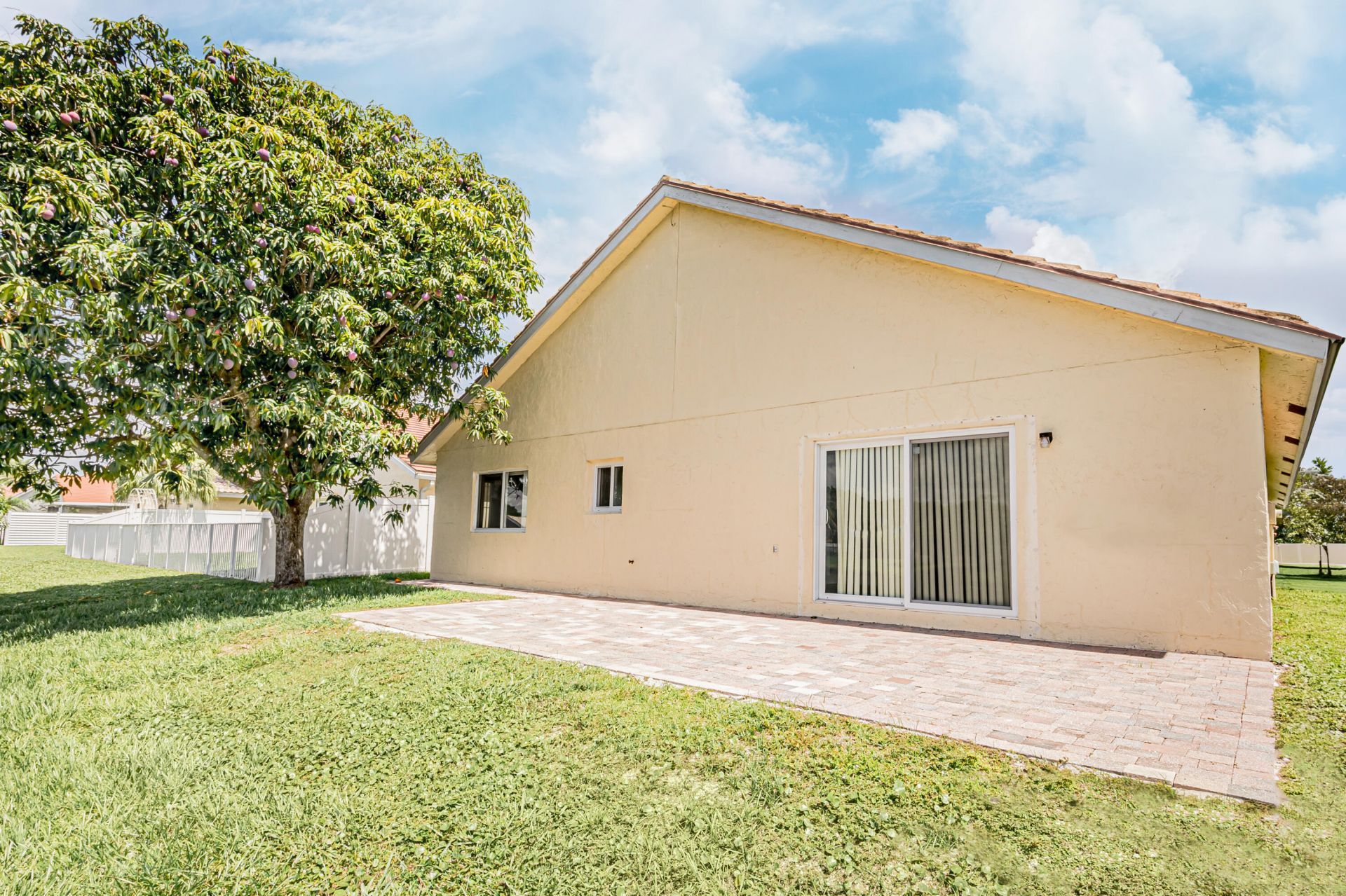 5148 Rosen Boulevard, Boynton Beach, FL 33472 Photo