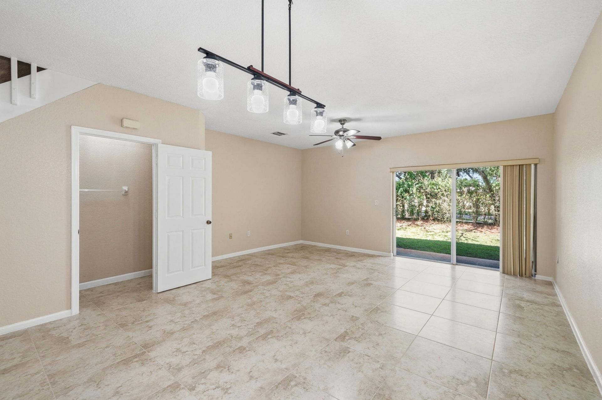 6532 Catalina Lane, Tamarac, FL 33321 Photo