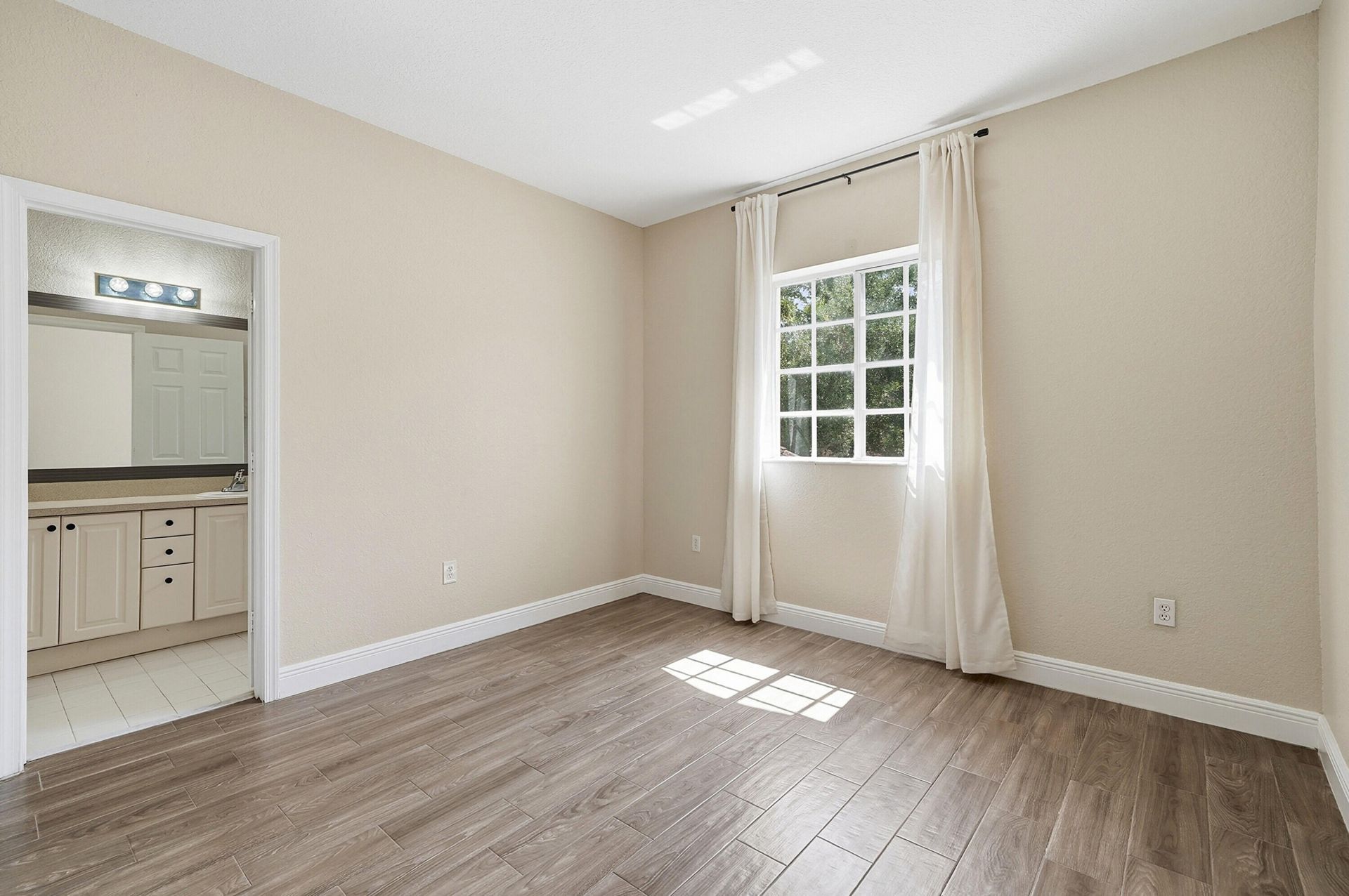 6532 Catalina Lane, Tamarac, FL 33321 Photo