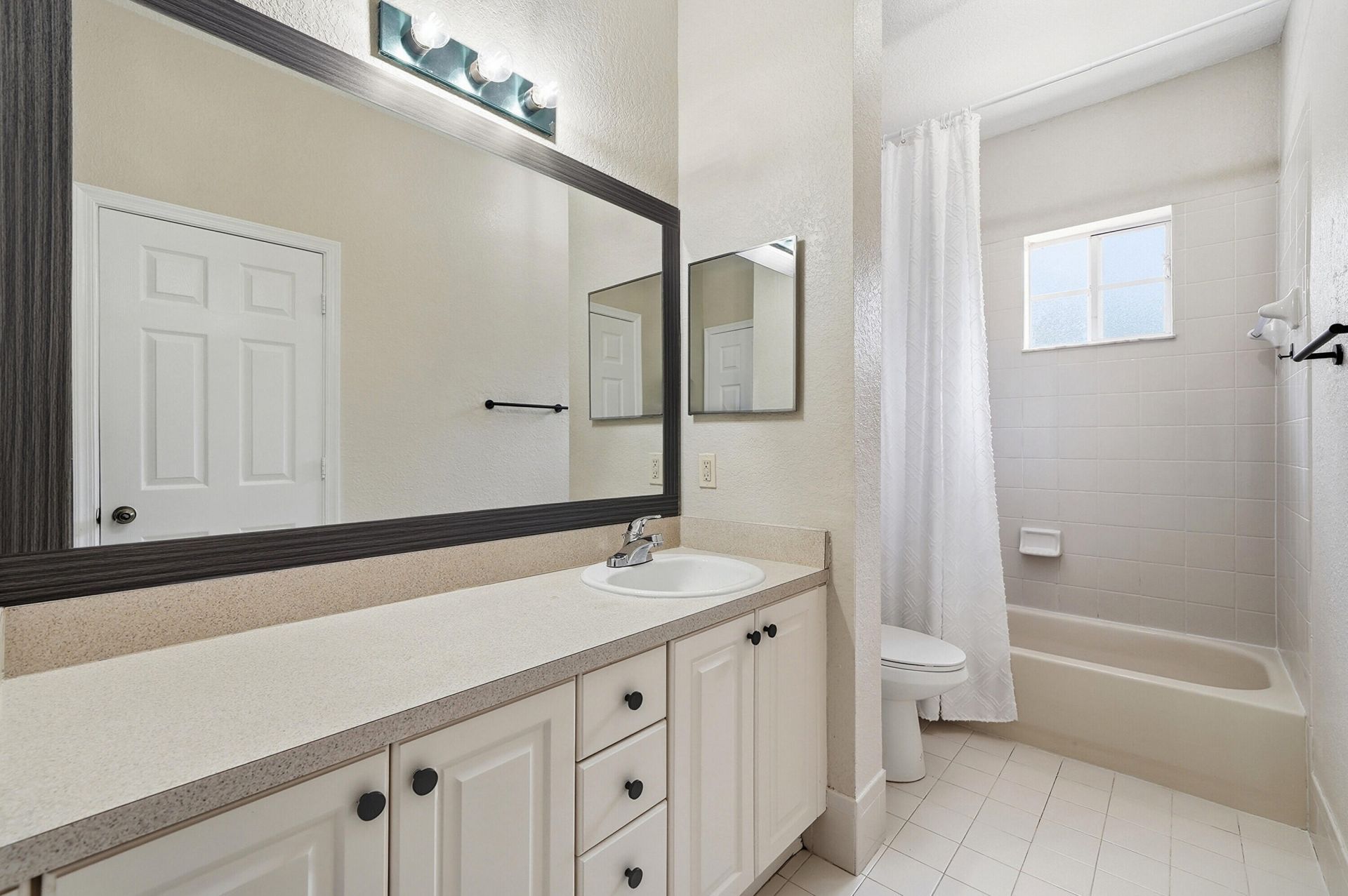 6532 Catalina Lane, Tamarac, FL 33321 Photo